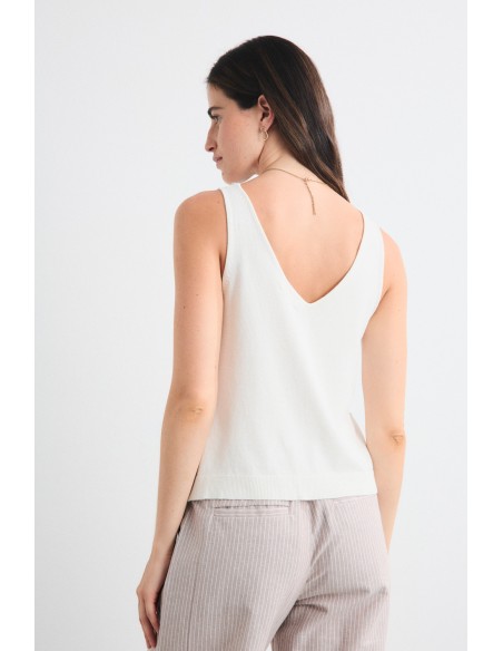 TOP YAKIRA
