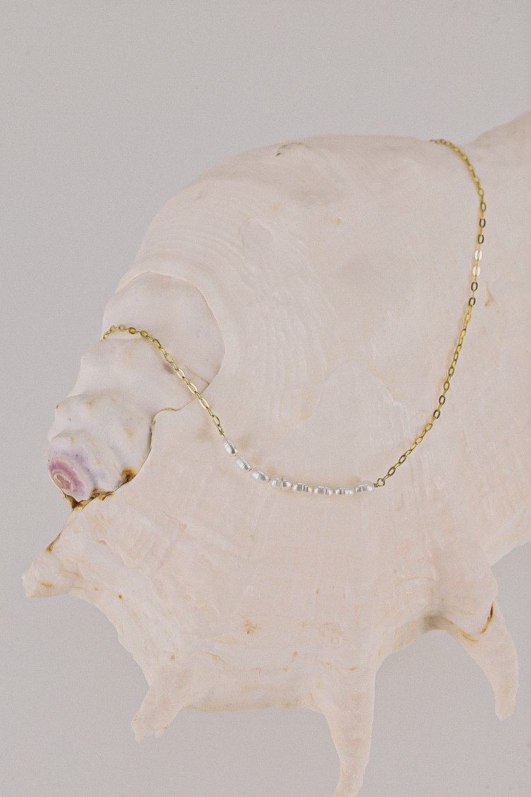 PERLOVALRIO NECKLACE